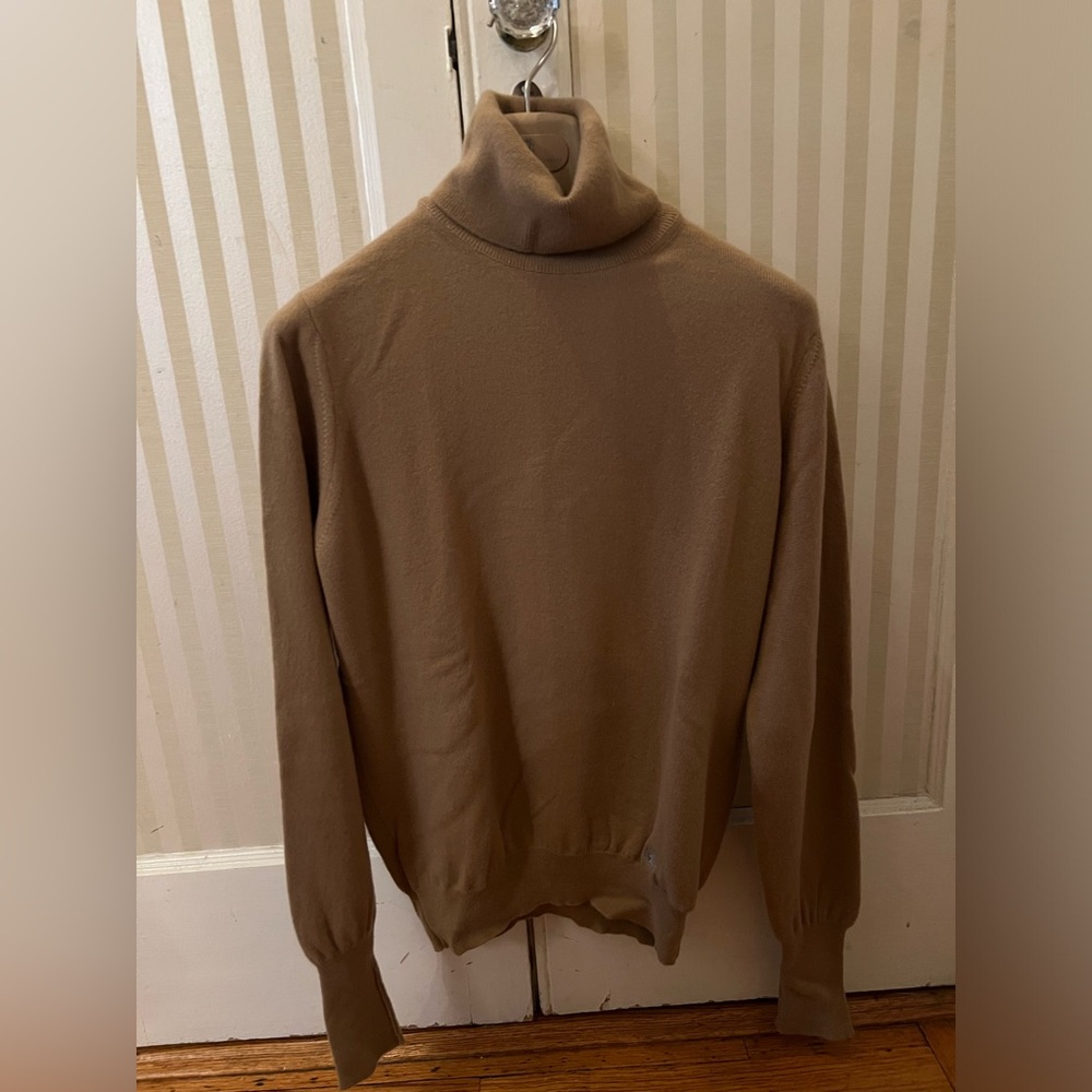 Burberry signature brown color turtleneck.